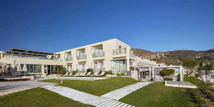 Odpočinek pouze pro dospělé: 4* hotel Giannoulis Grand Bay Beach Resort s all inclusive