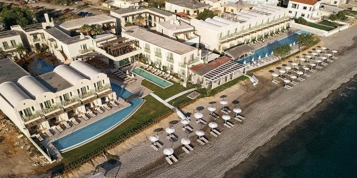 Odpočinek pouze pro dospělé: 4* hotel Giannoulis Grand Bay Beach Resort s all inclusive