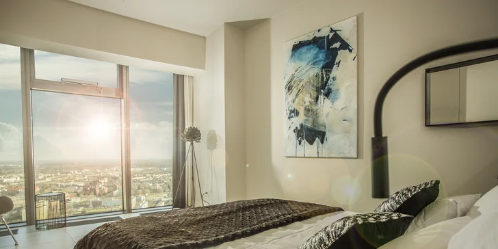 Luxusní apartmány ve Sky Tower: nejvyšší budova Wrocławi a nedávno i Polska, možnost jacuzzi