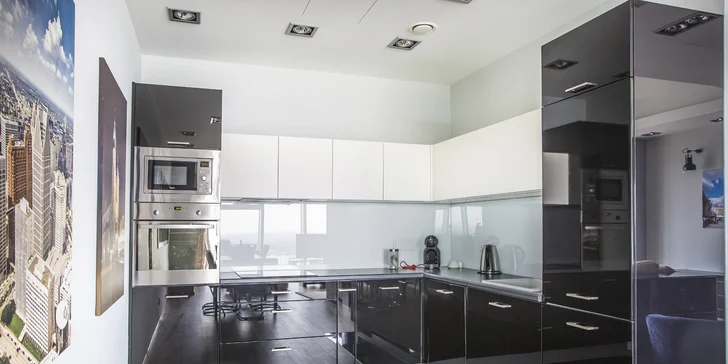 Luxusní apartmány ve Sky Tower: nejvyšší budova Wrocławi a nedávno i Polska, možnost jacuzzi