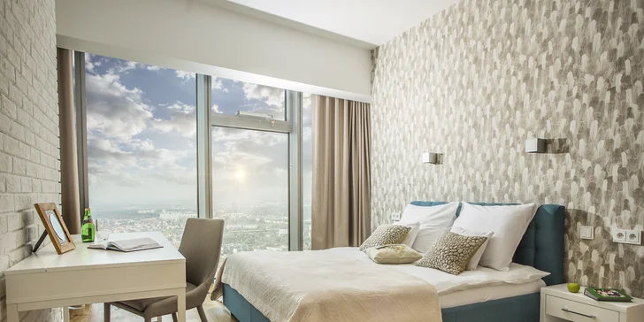 Luxusní apartmány ve Sky Tower: nejvyšší budova Wrocławi a nedávno i Polska, možnost jacuzzi