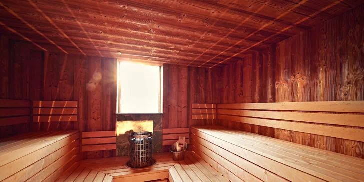 120 min. v privátním wellness pro 2-4 osoby: finská sauna i venkovní vířivka