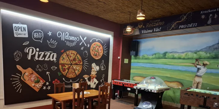 Bowling s pizzou, řízky či kuřecími křídly nebo žebry až pro 8 osob