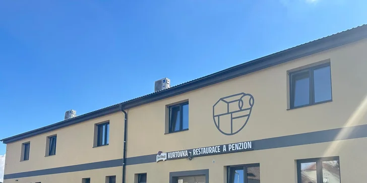 Penzion v obklopení přírody Českého středohoří: moderní pokoje, možnost snídaně