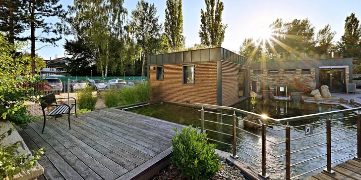 120 min. v privátním wellness pro 2-4 osoby: finská sauna i venkovní vířivka