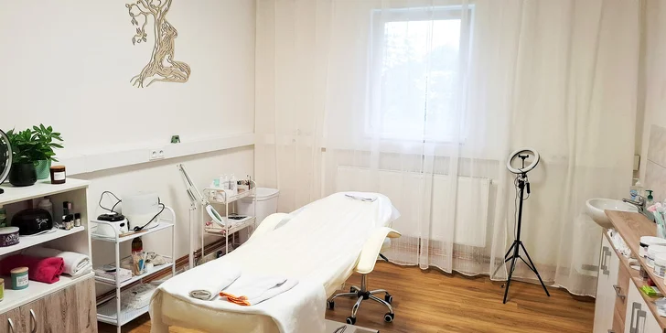 Kompletní kosmetická péče s možností kmenových buněk či laminace obočí