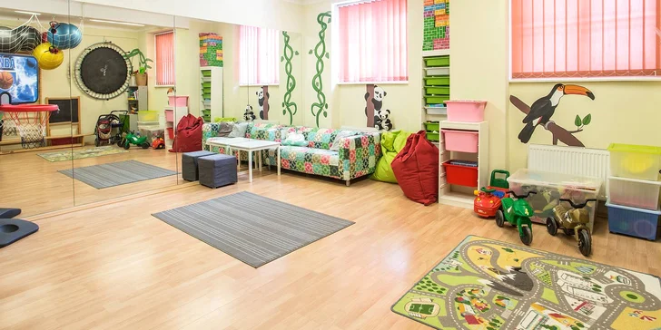 Celý den v dětské herně a kavárně Kids Jungle vč. hrnečku babyccina