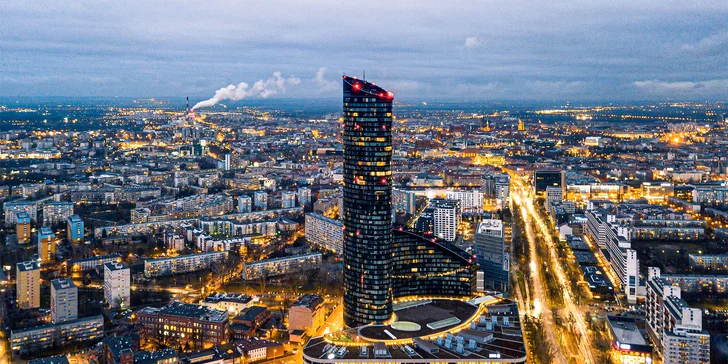 Luxusní apartmány ve Sky Tower: nejvyšší budova Wrocławi a nedávno i Polska, možnost jacuzzi
