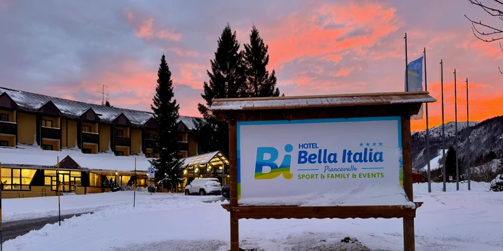 Zimní dovolená v Itálii, region Friulských Dolomit: hotel s polopenzí hned u skiareálu
