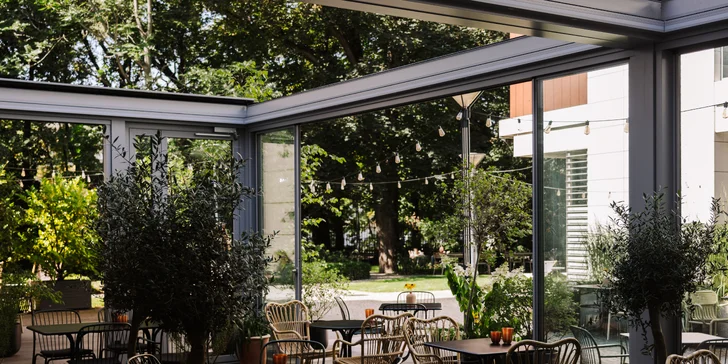 Poznejte Vratislav: hotel v centru města, vč. snídaně, fitness a vstupenek do Krupa Art Foundation, 600 m od náměstí Rynek