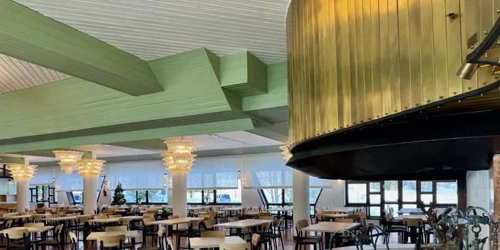 Zimní dovolená v Itálii, region Friulských Dolomit: hotel s polopenzí hned u skiareálu