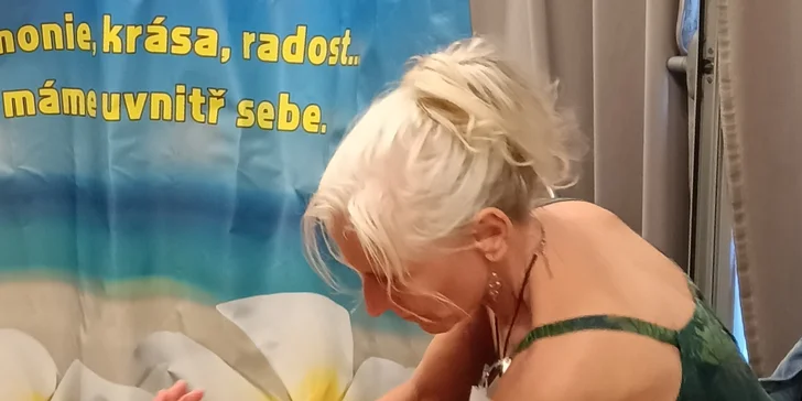 Masáže dle výběru: Havajská, Thajská, Růžová, Indická i Masáž živlů