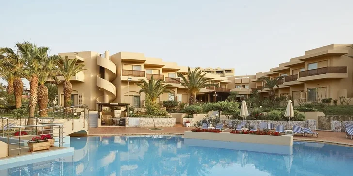 Kréta all inclusive vč. letenky: 4* hotel v letovisku Chania, na pláži a s bazény