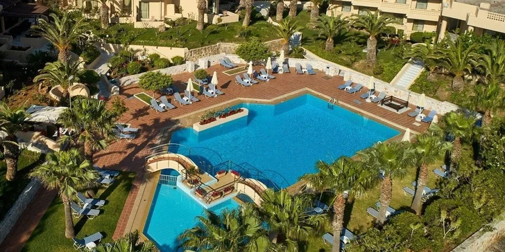 Kréta all inclusive vč. letenky: 4* hotel v letovisku Chania, na pláži a s bazény