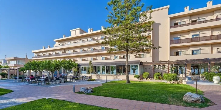 Kréta all inclusive vč. letenky: 4* hotel v letovisku Chania, na pláži a s bazény