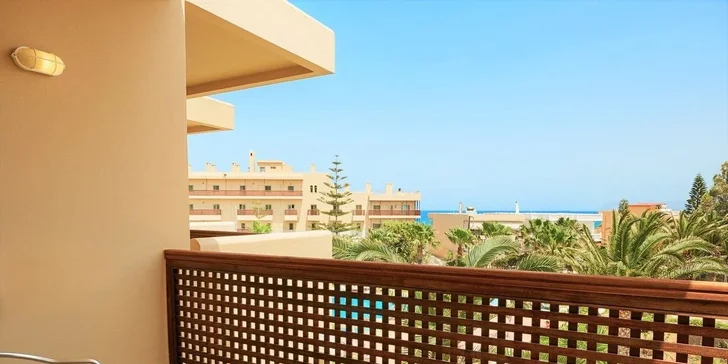 Kréta all inclusive vč. letenky: 4* hotel v letovisku Chania, na pláži a s bazény