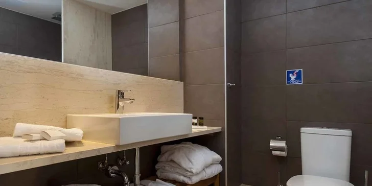 Kréta all inclusive vč. letenky: 4* hotel v letovisku Chania, na pláži a s bazény