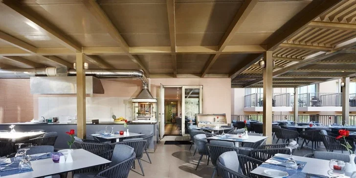 Kréta all inclusive vč. letenky: 4* hotel v letovisku Chania, na pláži a s bazény