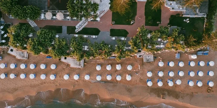 Kréta all inclusive vč. letenky: 4* hotel v letovisku Chania, na pláži a s bazény
