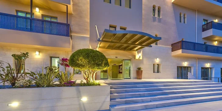 Kréta all inclusive vč. letenky: 4* hotel v letovisku Chania, na pláži a s bazény