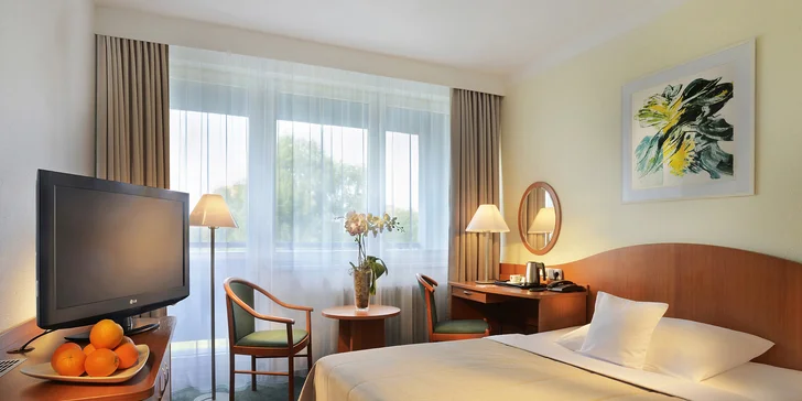 Pohodový pobyt v Ostravě: moderní hotel u Vítkovic se snídaní i wellness