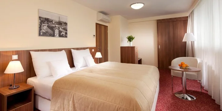 Pohodový pobyt v Ostravě: moderní hotel u Vítkovic se snídaní i wellness