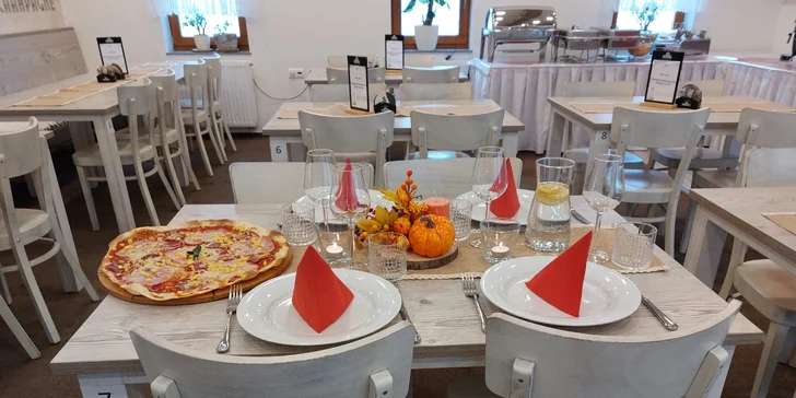 Otevřené vouchery na jídlo i nápoje v restauraci v srdci Jeseníků: 250-1000 Kč