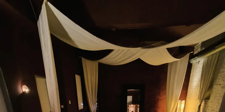 Relax pro dva: párová masáž aroma olejem dle výběru a infrasauna