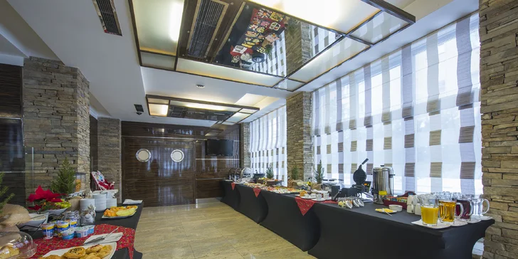 Wellness pobyt v Zakopaném: 5* hotel se stravou, privátní vstup do spa, jen 200 m od ulice Krupówki