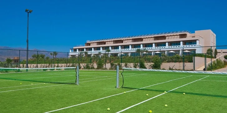 Dovolená na Krétě: luxusní 5* resort přímo u pláže, all inclusive, letenky, animace pro děti