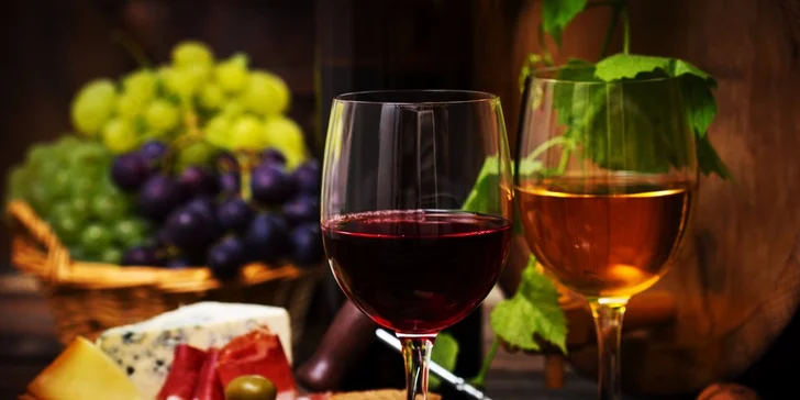 Relax na západě Slovenska: Svätý Peter s polopenzí a degustací vín
