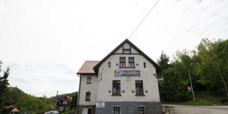 Pobyt v krkonošském penzionu pro páry i rodiny se snídaní či polopenzí