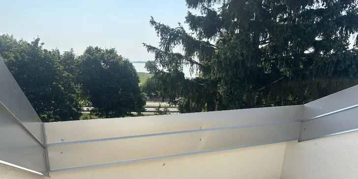 Zbrusu nové apartmány jen pár kroků od Zemplínské Šíravy se slevou na wellness i servis