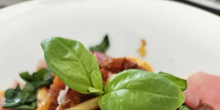 Otevřený voucher na kávu, dezerty, koktejly, dárkové balíčky a jídla z nabídky CAFE59