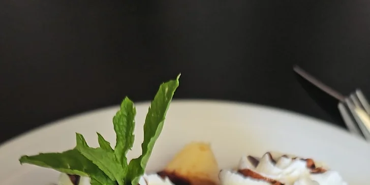 Otevřený voucher na kávu, dezerty, koktejly, dárkové balíčky a jídla z nabídky CAFE59