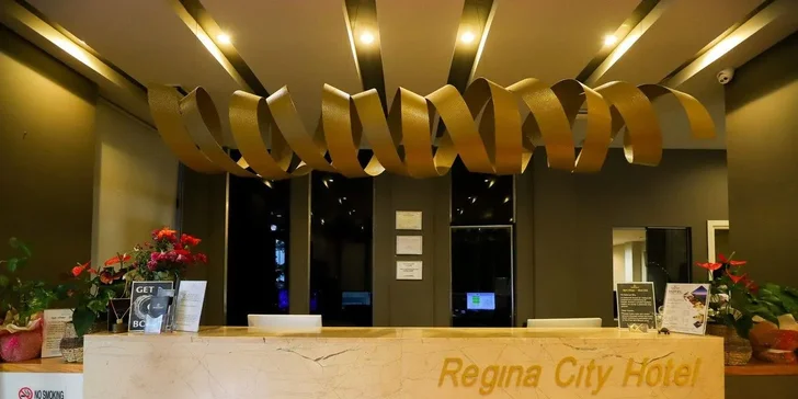 Letecky do Albánie: hotel Regina City**** s all inclusive, střešním bazénem a jen 100 m od pláže