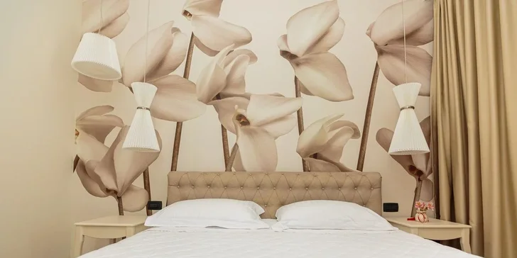 Letecky do Albánie: hotel Regina City**** s all inclusive, střešním bazénem a jen 100 m od pláže