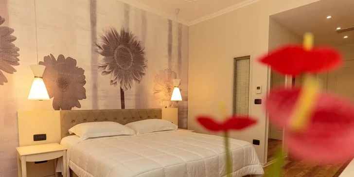 Letecky do Albánie: hotel Regina City**** s all inclusive, střešním bazénem a jen 100 m od pláže