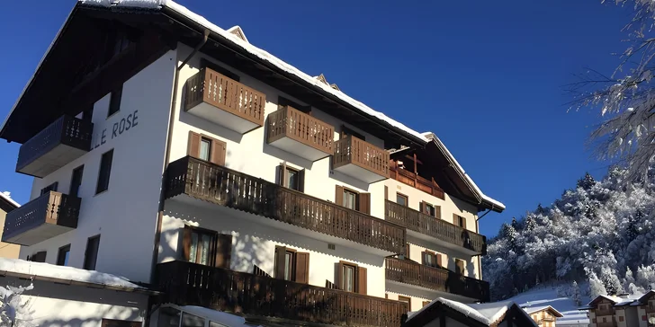 Italské Alpy: horský hotel s polopenzí a turistickou kartou až pro 9 osob