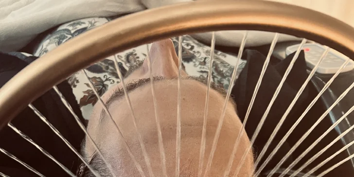 Dopřejte svým vlasům wellness: head spa pro ženy i muže, 60–⁠⁠⁠⁠⁠⁠90 minut