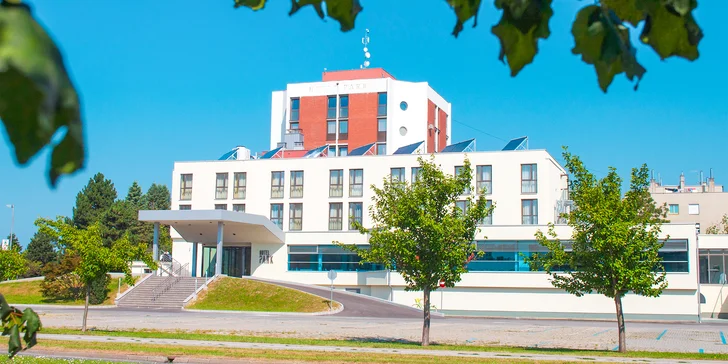 Dovolená v Chorvatsku: 3* hotel v Čakovci, vč. snídaně a celodenního vstupného do městských bazénů