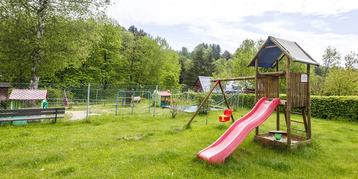 Pobyt v krkonošském penzionu pro páry i rodiny se snídaní či polopenzí