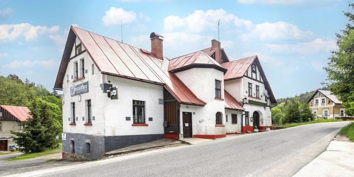 Pobyt v krkonošském penzionu pro páry i rodiny se snídaní či polopenzí