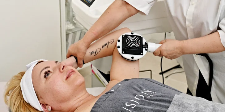Zářivá pleť bez vrásek: základní péče, masáže obličeje i luxusní kosmetický rituál