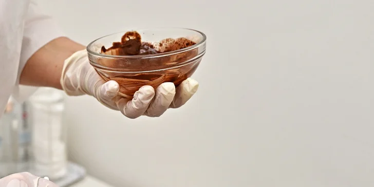 Zářivá pleť bez vrásek: základní péče, masáže obličeje i luxusní kosmetický rituál