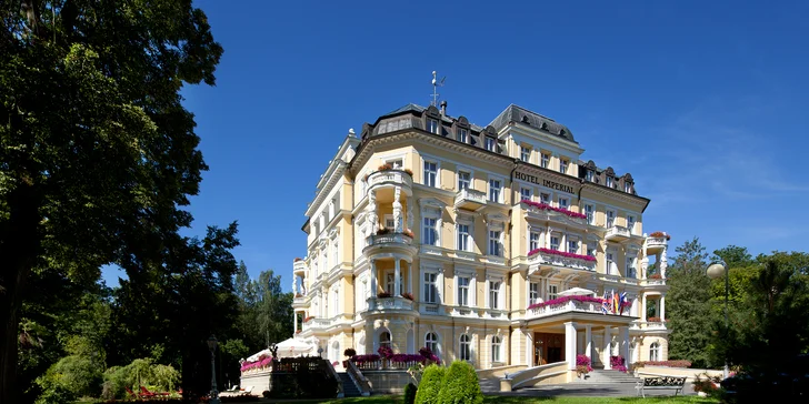 Pobyt ve 5* hotelu v centru Františkových Lázních: snídaně či polopenze, wellness i procedury