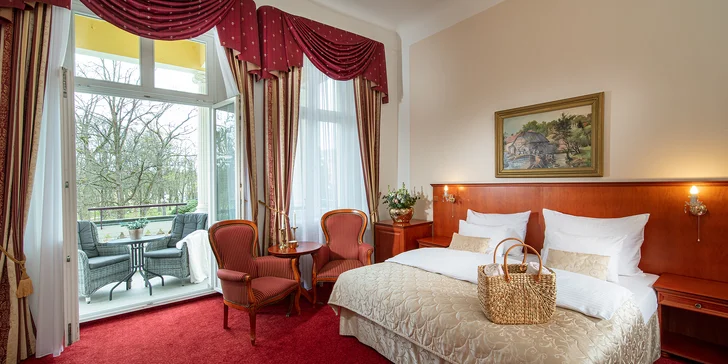 Pobyt ve 5* hotelu v centru Františkových Lázních: snídaně či polopenze, wellness i procedury