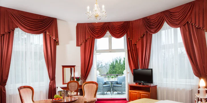 Pobyt ve 5* hotelu v centru Františkových Lázních: snídaně či polopenze, wellness i procedury