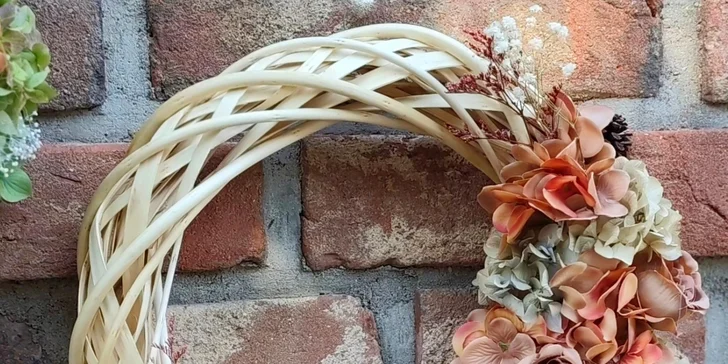 Floristické kurzy: úvod do floristiky, vázání kytic či aranžování květin