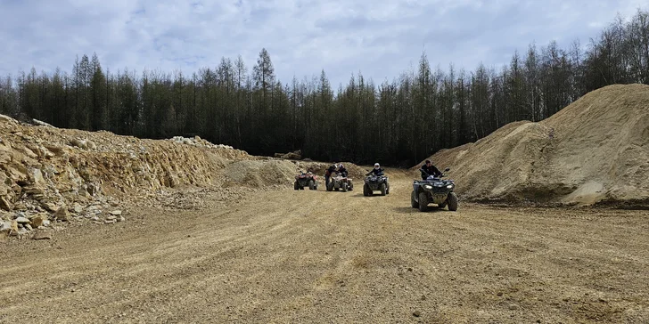 Výlet přírodou na čtyřkolkách pro jednotlivce, rodinu či partu přátel